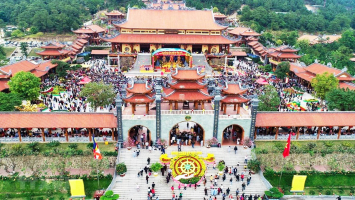 Top 5 Ngôi chùa linh thiêng gần Hà Nội để du xuân đầu năm